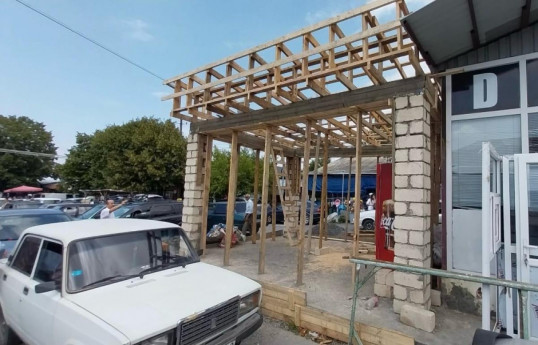 Daha bir qanunsuz tikili sökülüb - FOTO 