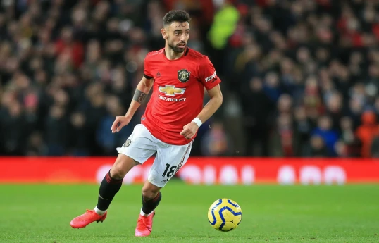 Bruno Fernandes "Mançester Yunayted"lə yeni müqavilə imzalayıb