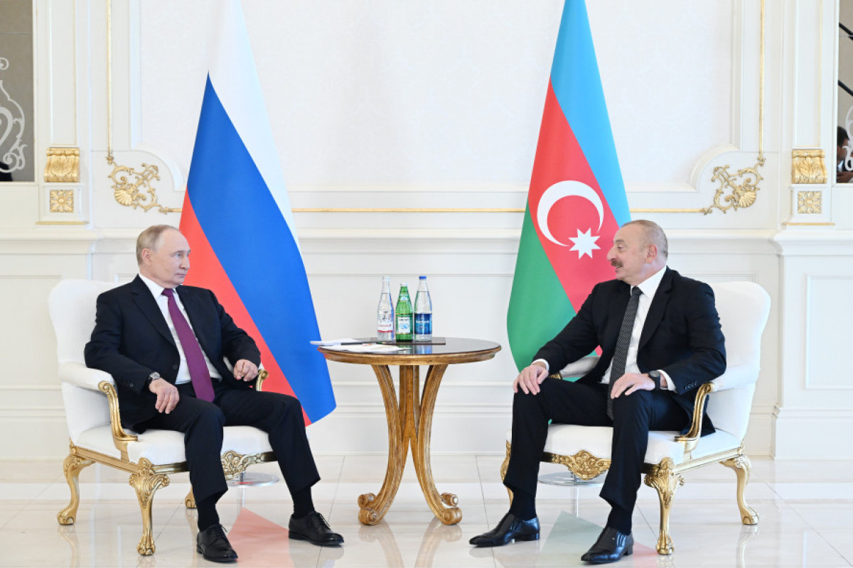 Prezident İlham Əliyevin Vladimir Putinlə məhdud tərkibdə görüşü keçirilib - YENİLƏNİB-1 
