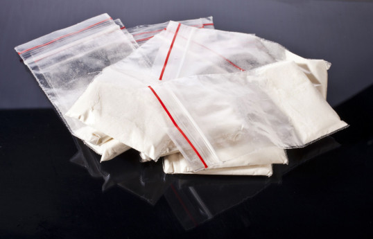 Bakıda su sayğacında 2 kq heroin tapılıb