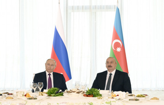 Bakıda Prezident İlham Əliyevin adından Rusiya Prezidenti Vladimir Putinin şərəfinə dövlət ziyafəti verilib  - YENİLƏNİB 