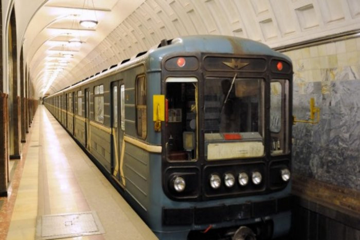Moskva metrosunda qəza baş verib, insanlar təxliyə edilib