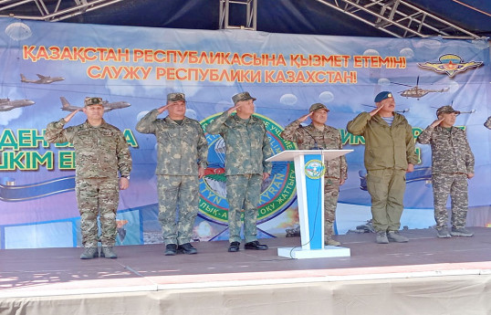 Baş Qərargah rəisi Kərim Vəliyev Almatıda Azərbaycan-Qazaxıstan təlimlərini izləyib