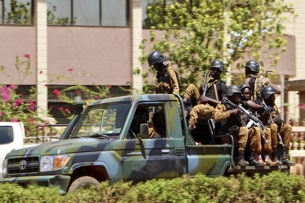 Burkina-Fasoda silahlıların hücumu nəticəsində 200-ə qədər şəxs ölüb