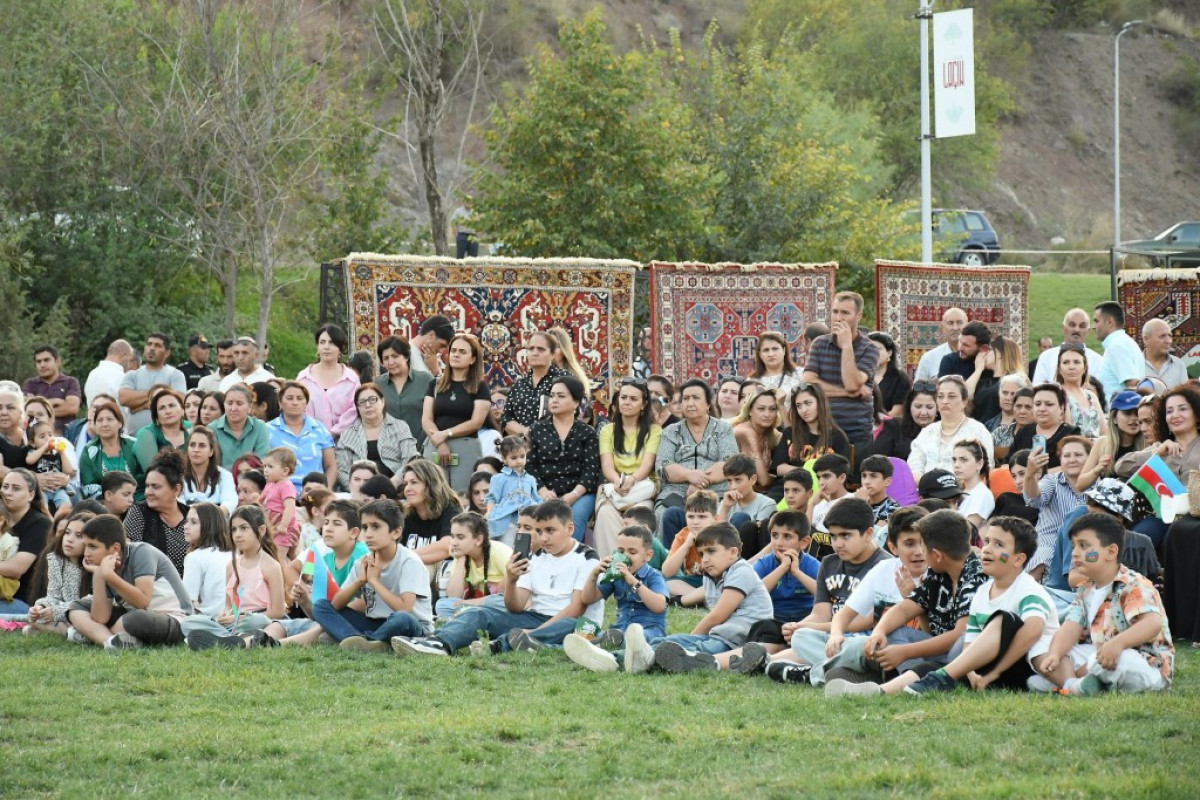 Laçın Şəhəri Günü qala konsert və atəşfəşanlıqla başa çatıb