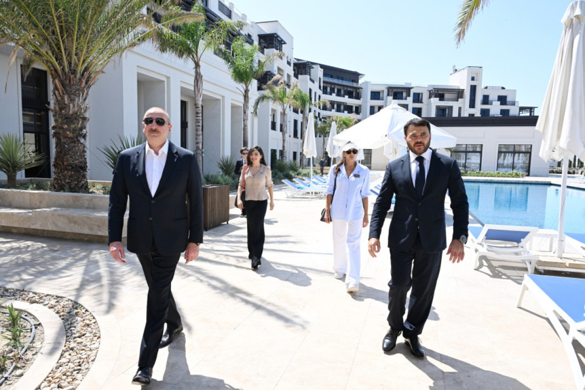 Prezident və birinci xanım “Sea Breeze”də LANDAU Məktəbinin və “The Grand” apart hotelinin açılışında iştirak ediblər - YENİLƏNİB 