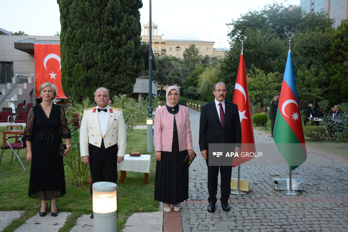 Bakıda Türkiyənin Zəfər bayramı münasibətilə tədbir keçirilib - FOTO 