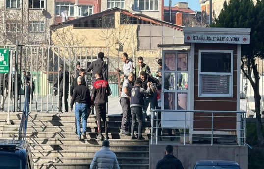 İstanbulda məhkəmə binasına silahlı hücum zamanı ölənlərin sayı artıb - VİDEO  - YENİLƏNİB 