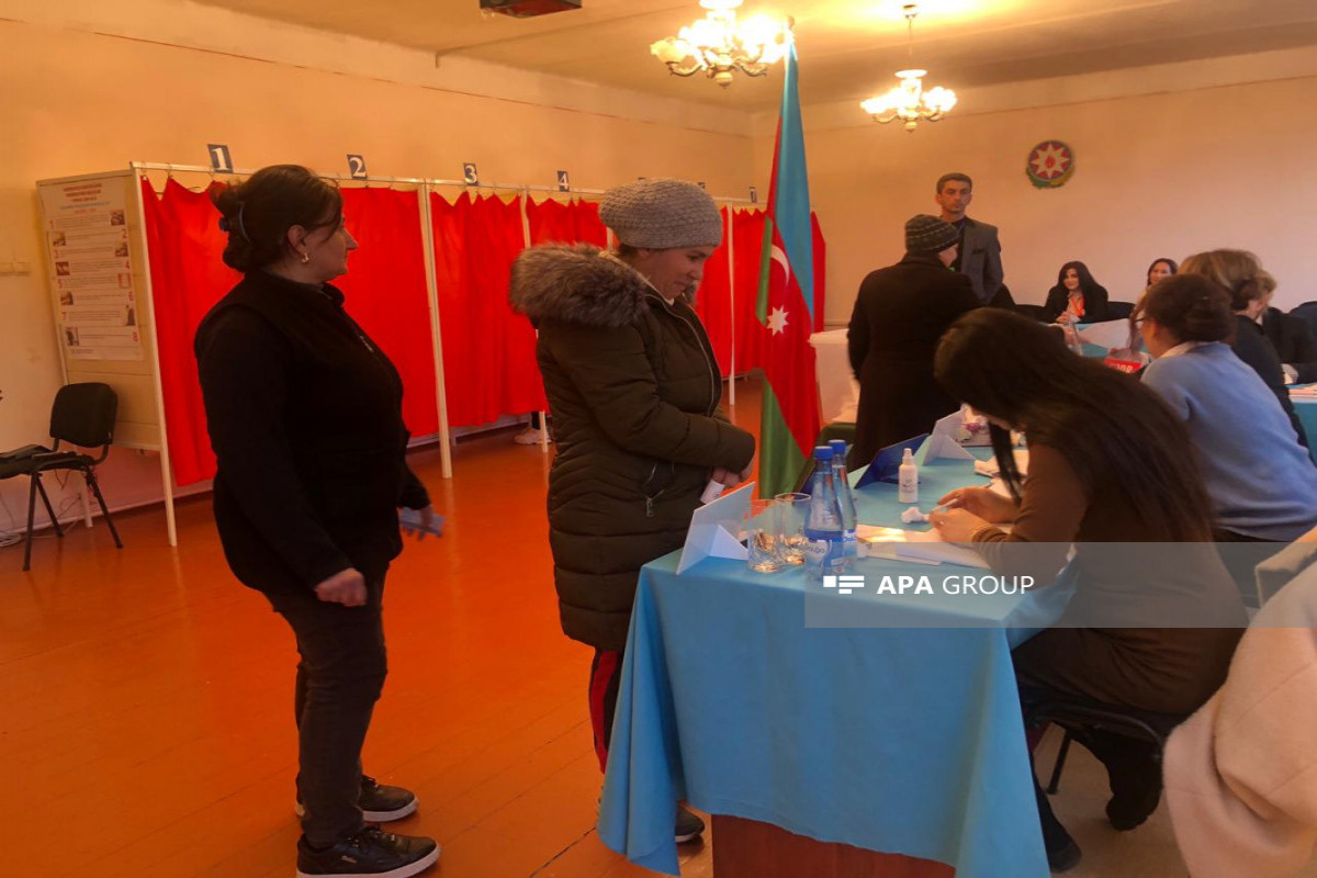 Sumqayıtda 4130 nəfər növbədənkənar prezident seçkilərində ilk dəfə səs verir - FOTO 