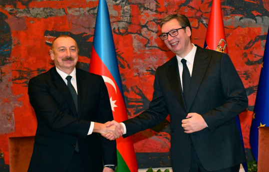 Aleksandar Vuçiç Prezident İlham Əliyevi qələbə münasibətilə təbrik edib
