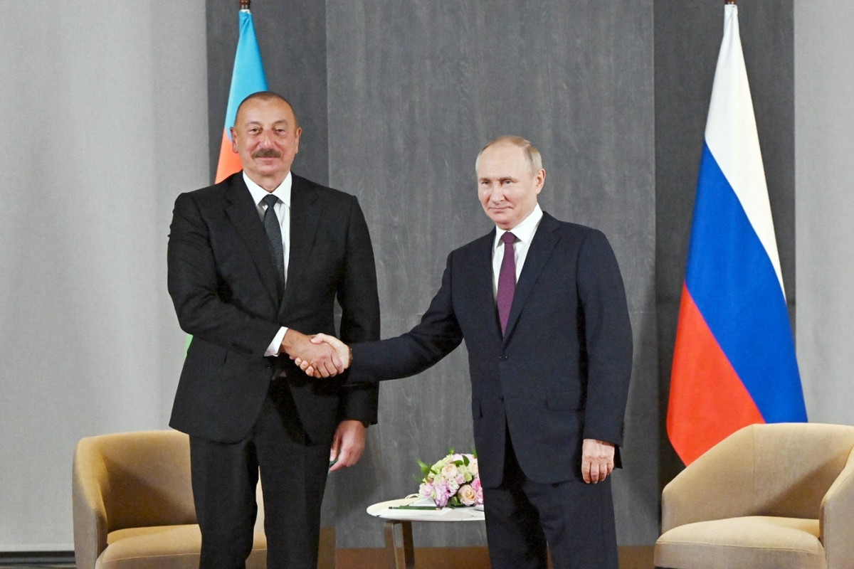 Putin Prezident İlham Əliyevə zəng edib, təbriklərini çatdırıb