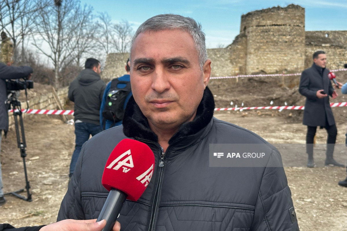 Ekspedisiya rəisi: Əsgəran qalası ətrafında kütləvi məzarlıq tapılan ərazidə qazıntı davam etdiriləcək
