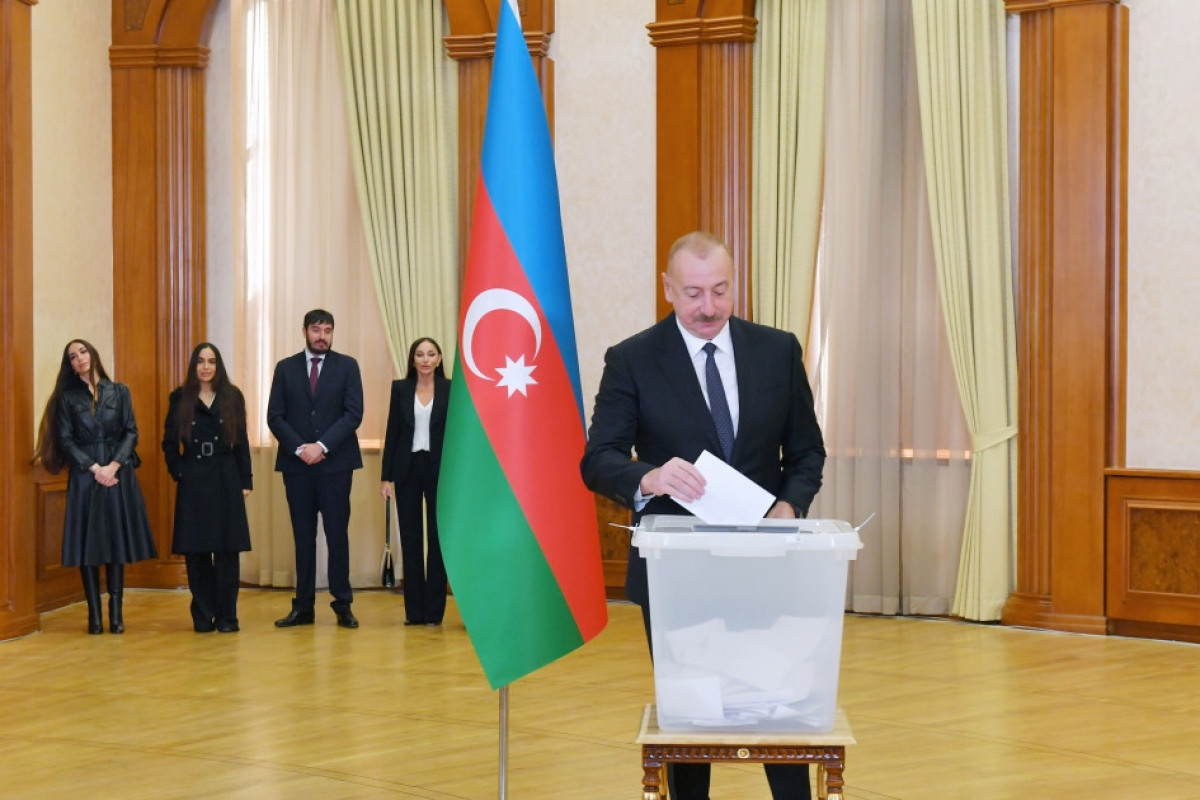 Prezident: Xankəndidə səsvermənin böyük siyasi və rəmzi mənası var