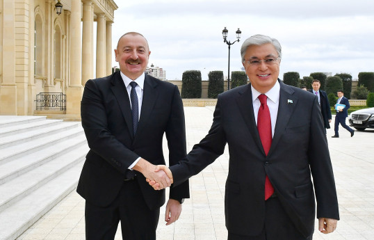 Tokayev Azərbaycan Prezidentinə zəng edib