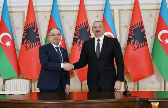 Albaniya Prezidenti Azərbaycan dövlət başçısını qələbə münasibətilə təbrik edib