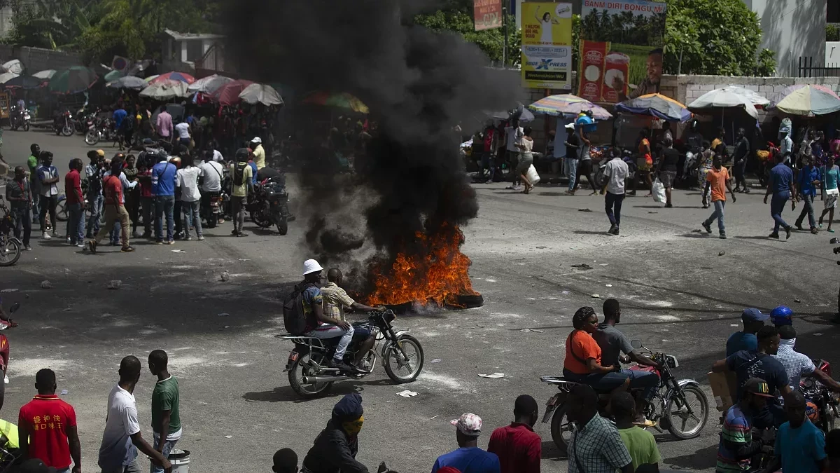 Haitidə baş nazirə qarşı etirazlarda 10 nəfər ölüb