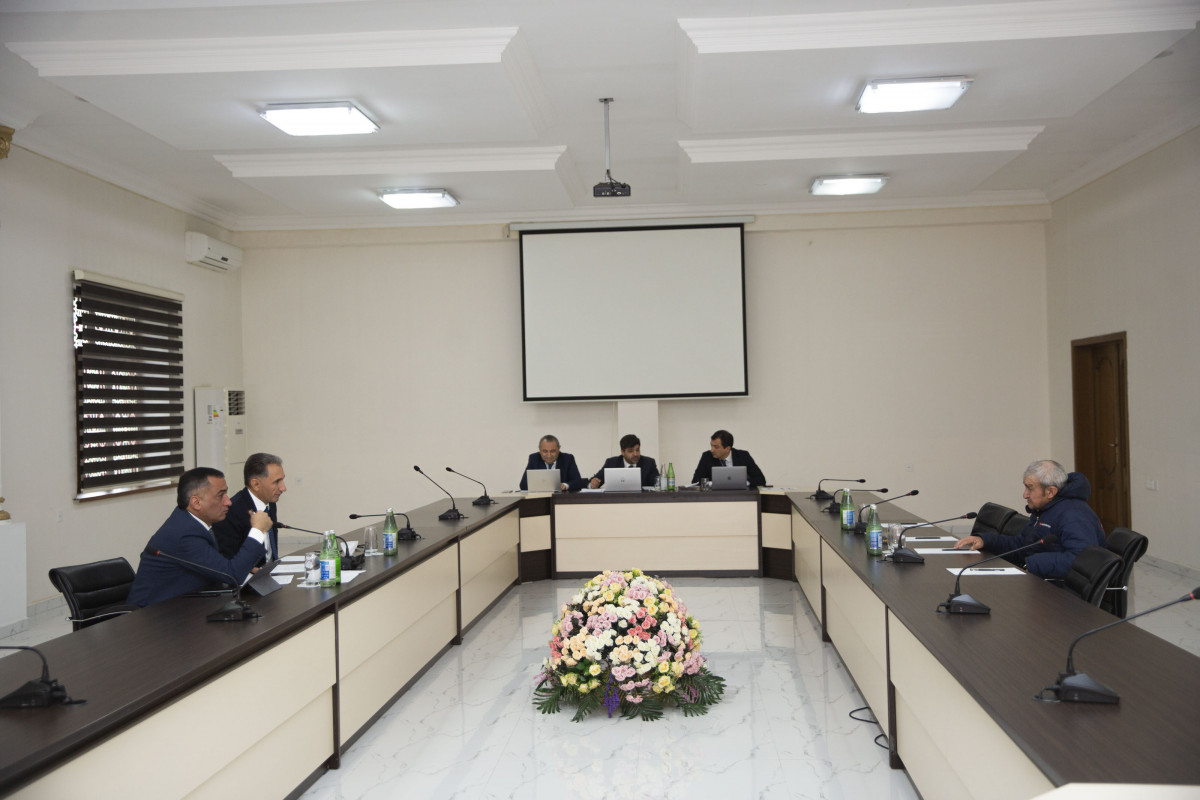 Rəşad Nəbiyev Xaçmaz şəhərində vətəndaşları qəbul edib