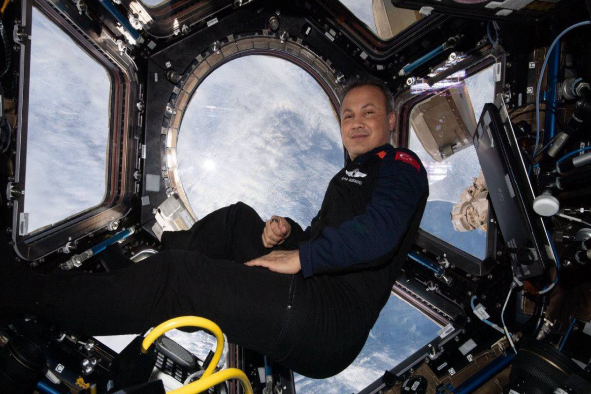 Türkiyənin ilk astronavtı Yerə qayıdıb