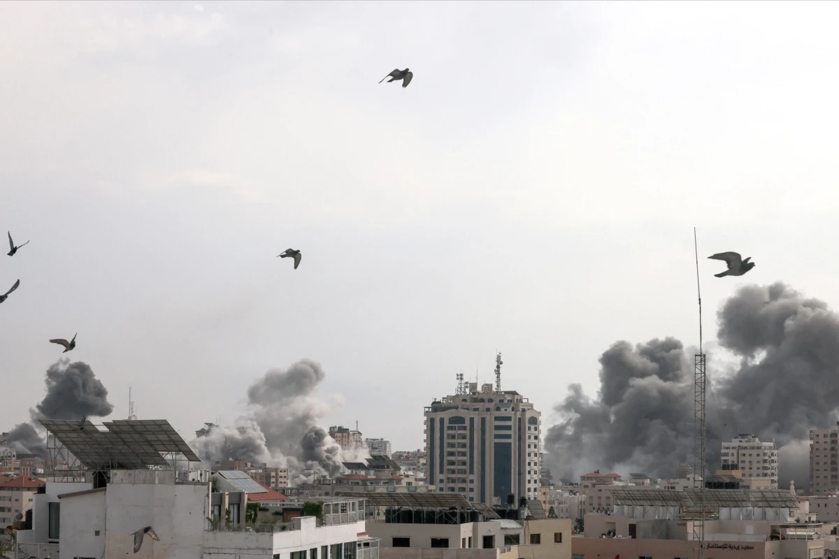 "Al Jazeera": İsrailin Rəfahı atəşə tutması nəticəsində 15 nəfər həlak olub