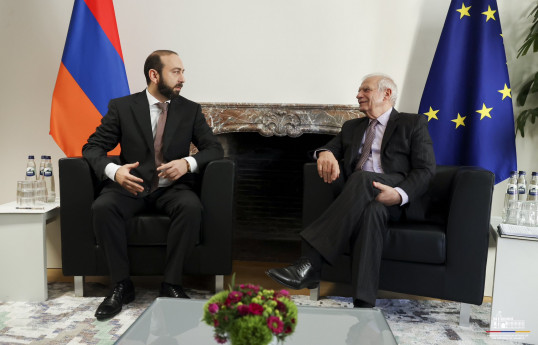 Mirzoyan Borrellə görüşüb - FOTO 