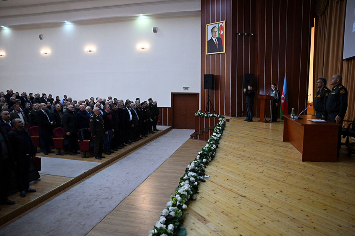 Xüsusi təyinatlı təhsil müəssisələrinə qəbulla bağlı görüş keçirilib