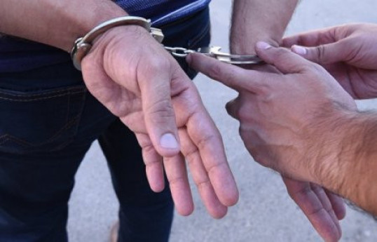 Polis əməkdaşları narkoşəbəkənin Bakıdakı təbliğatçılarını saxlayıblar