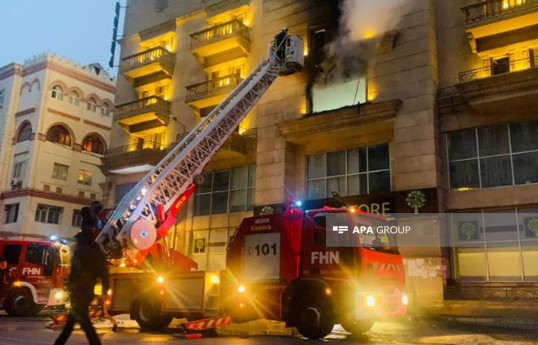 Bakıda hoteldə yanğın baş verib, 25 nəfər təxliyə edilib - FOTO  - VİDEO 