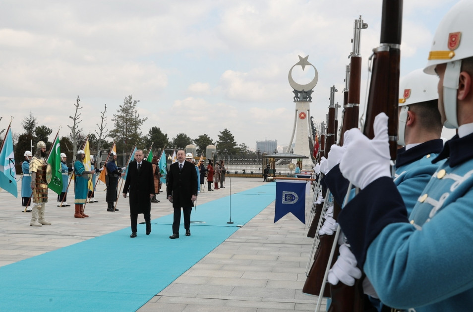 Prezident İlham Əliyevin Ankarada rəsmi qarşılanma mərasimi olub - YENİLƏNİB 