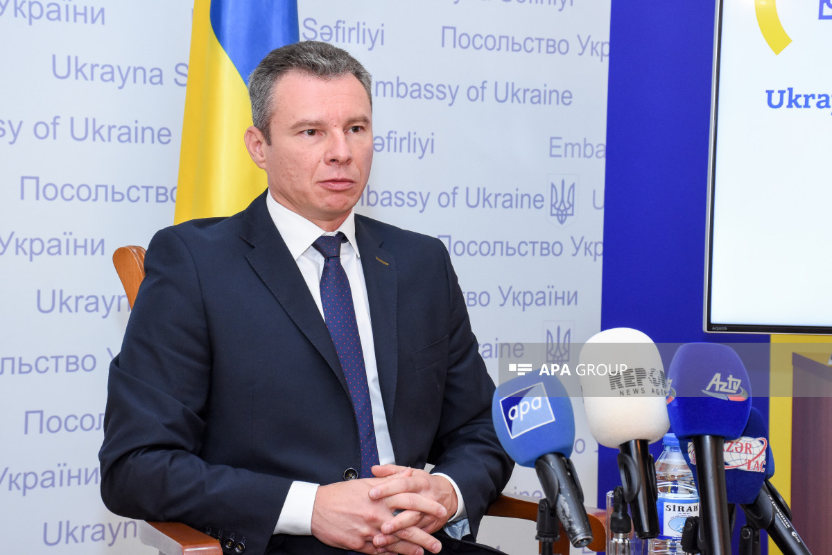 Ukrayna səfiri Vladislav Kanevski
