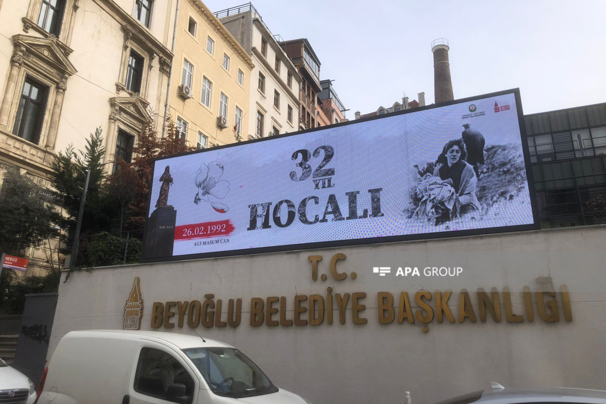 İstanbulun mərkəzi küçələrində Xocalı həqiqətlərini əks etdirən bilbordlar yerləşdirilib - FOTO 