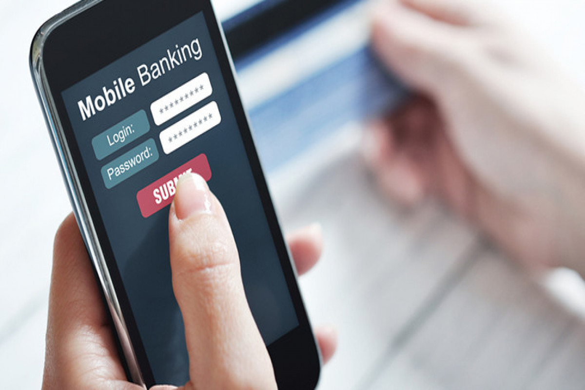 Ötən il mobil bankçılıq xidmәtlәri ilə aparılan köçürmәlәrin hәcmi 2 dəfə artıb