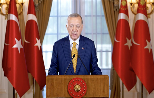 Ərdoğan: Türkiyə Zelenskinin 10 bəndlik sülh planını dəstəkləyir