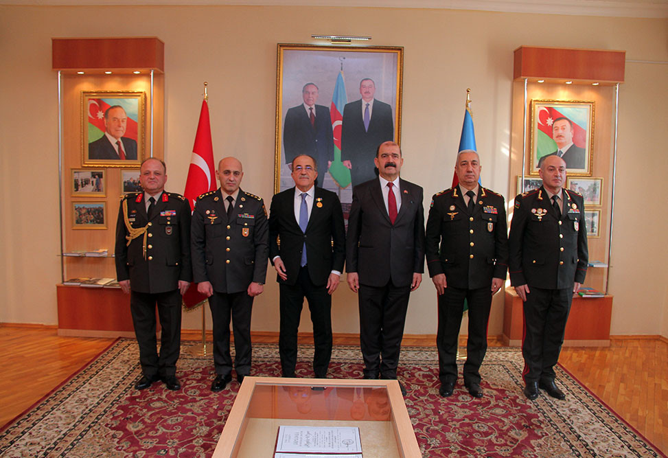 Türkiyə milli müdafiə nazirinin müavini Hərbi İnstitutda olub - VİDEO 