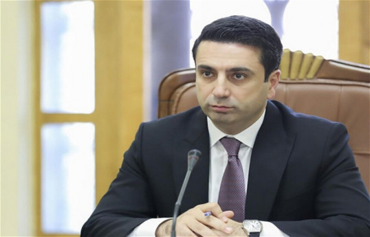 Simonyan: Rusiyanın hərbi bazasının Ermənistandan çıxarılması müzakirə olunmur