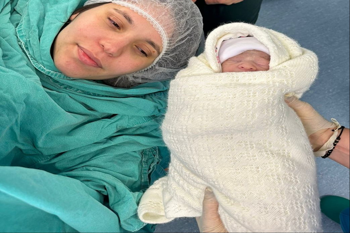 Azərbaycanda 2024-cü ilin ilk körpəsi dünyaya gəlib - FOTO 