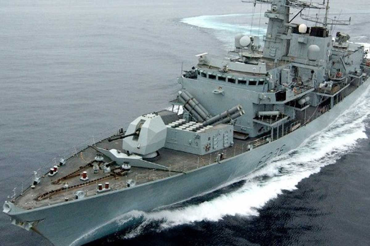 İran Qırmızı dənizə döyüş gəmisi göndərib
