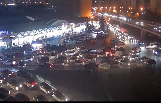 Bakıda hazırda sıxlıq olan yollar - FOTO 