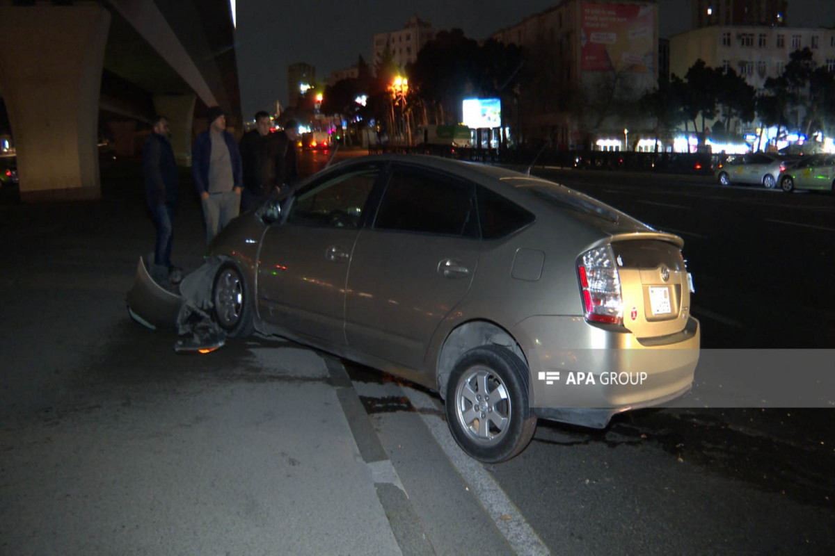 Bakıda “Toyota Prius”lar toqquşub, xəsarət alan var - FOTO 