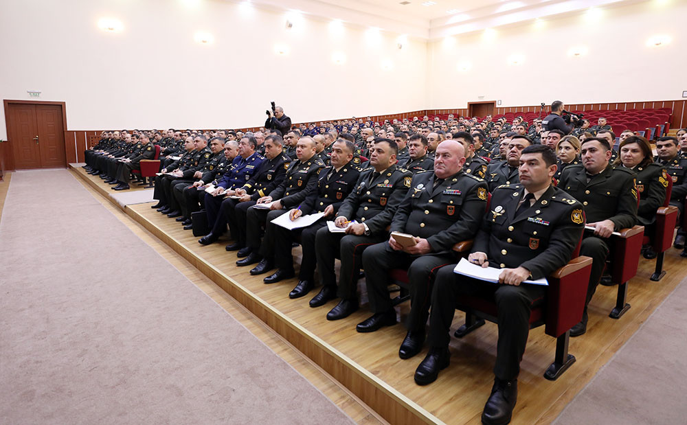 Azərbaycan Ordusunun kadr işləri üzrə heyəti ilə təlim-metodiki toplanış keçirilib