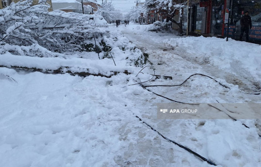 Lənkərana yağan qarın hündürlüyü 50 sm-ə çatır, şəhərə elektrik verilişi dayanıb- FOTO  - YENİLƏNİB 