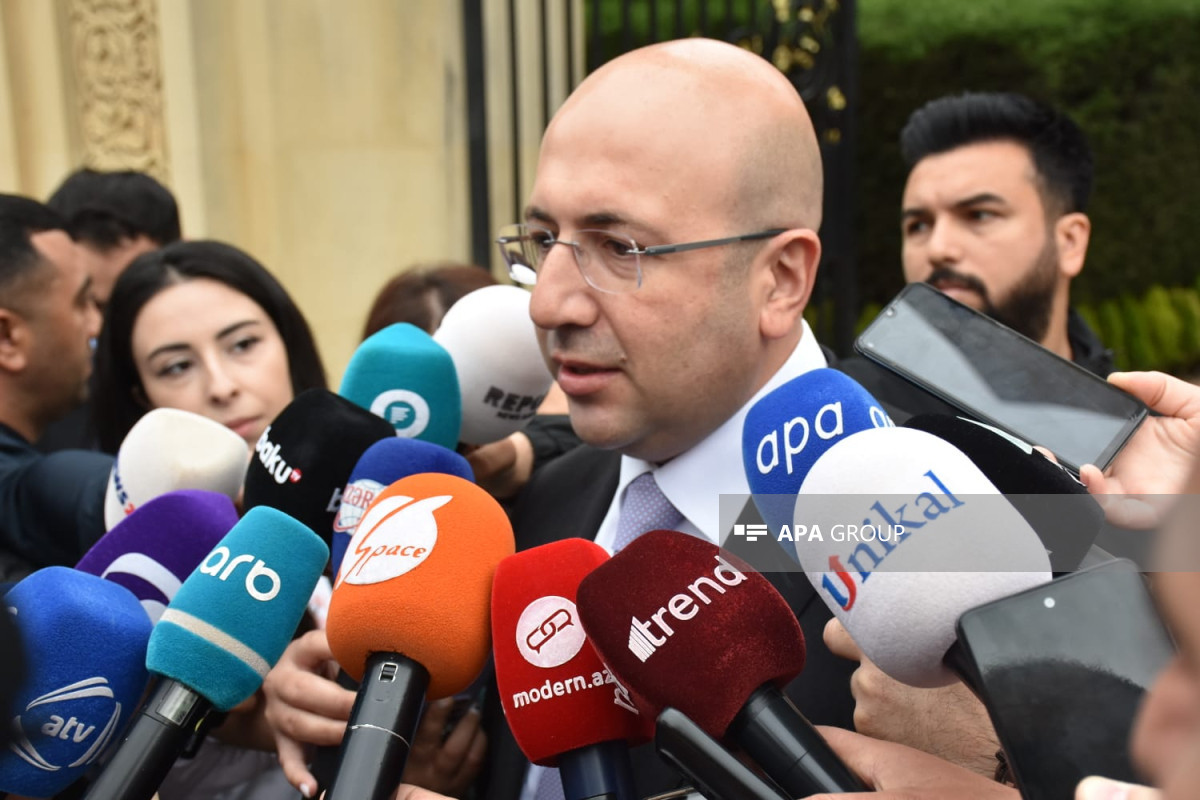 Anar Quliyev: Bakının mənzil fondunun yenilənməsi davam etdiriləcək