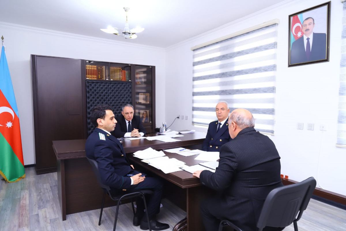 Baş prokuror Beyləqanda vətəndaşları qəbul edib