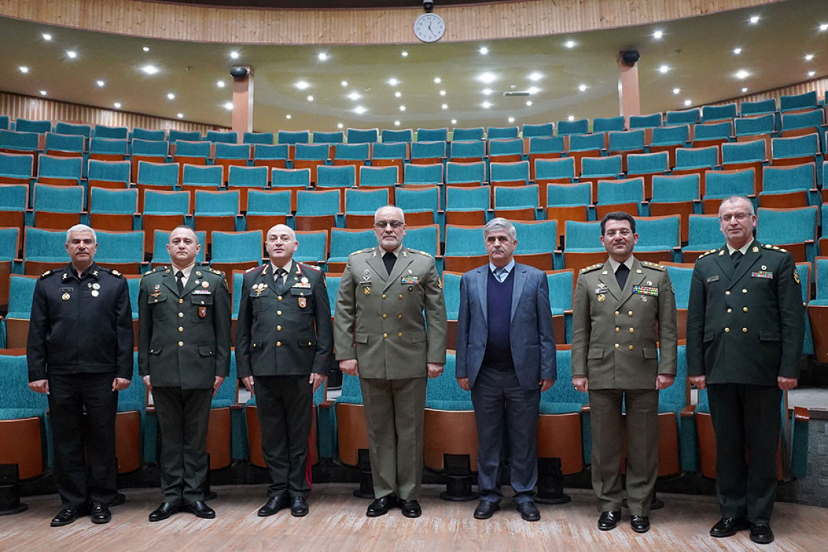 Azərbaycanla İran arasında hərbi təhsil sahəsində əməkdaşlıq müzakirə edilib