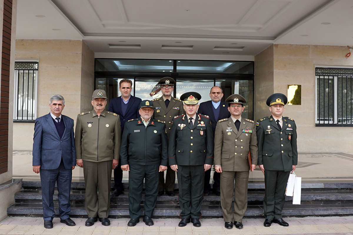 Azərbaycanla İran arasında hərbi təhsil sahəsində əməkdaşlıq müzakirə edilib