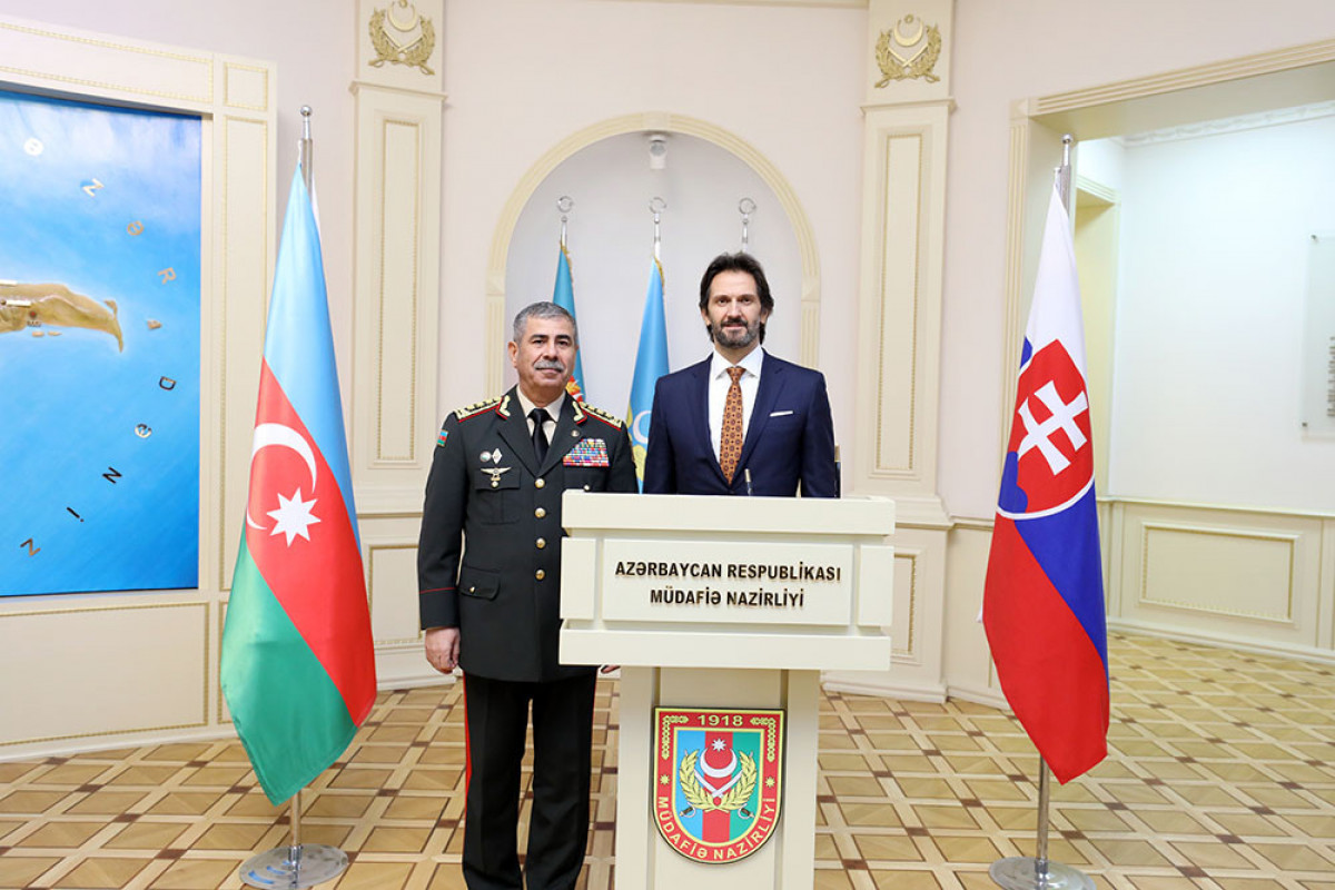 Azərbaycan-Slovakiya hərbi əməkdaşlığı müzakirə olunub - VİDEO 