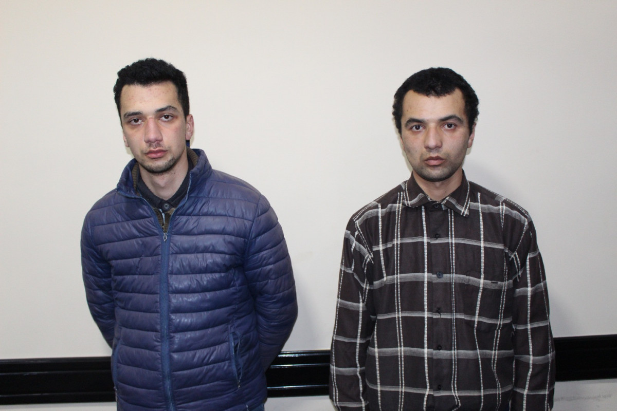 Şəkidə tapança gəzdirən keçmiş məhkum və oğurluq edən qardaşlar saxlanılıb