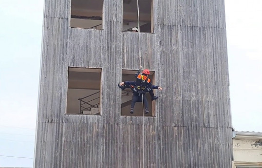Alpinist ləvazimatları ilə xilasetmə mövzusunda təlim keçirilib