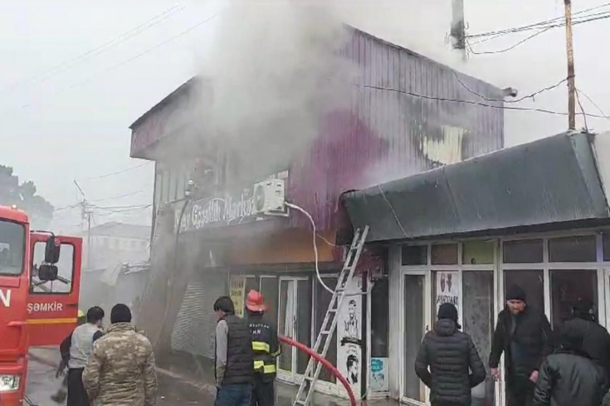 Şəmkirdə bazarda baş verən yanğın söndürülüb - YENİLƏNİB 