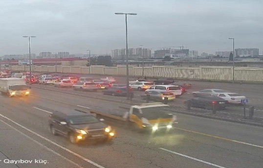 Bakıda sıxlıq olan yollar - SİYAHI 
