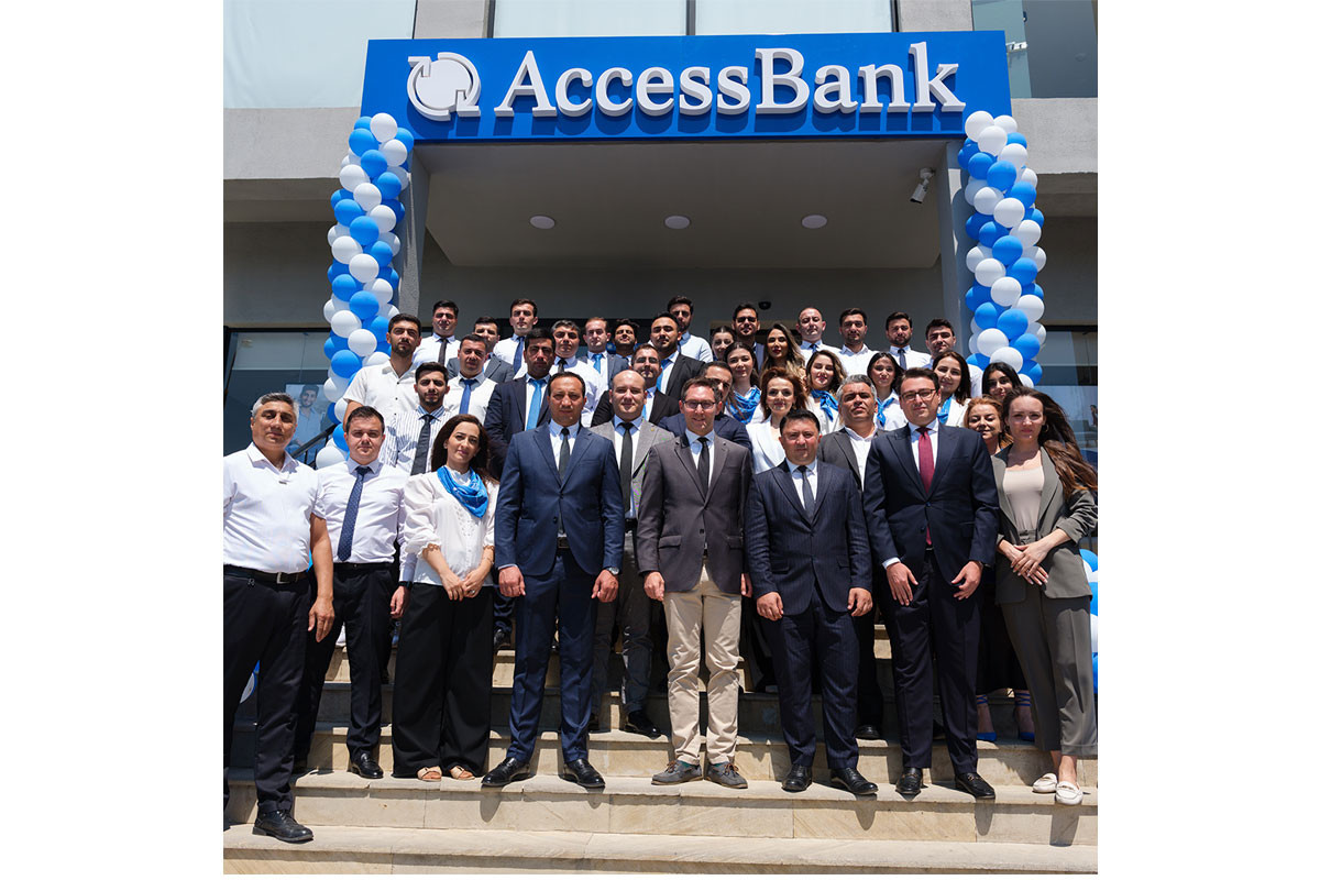 AccessBank yenilənmiş konseptli “20 yanvar” filialını istifadəyə verib